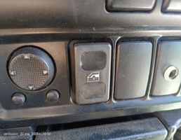 Кнопка ЭСП переднего для VOLKSWAGEN Polo III (1994—2002)  запчасти бу