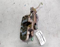 Замок двери задней правой для Mitsubishi Space Wagon II (1991—1998)  запчасти бу