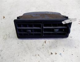 Дефлектор торпедо центральный для Audi 90 B2 (1984—1987)  запчасти бу