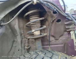 Амортизатор передний правый (стойка) для Peugeot 107 I рестайлинг (2009—2012)  запчасти бу