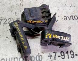 Крючок двери левой для Daewoo Nexia I (1995—2008)  запчасти бу