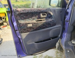 Обшивка двери км-т (карты) для Toyota Lite Ace Noah I рестайлинг (1998—2001)  запчасти бу