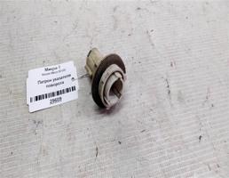 Патрон указателя поворота для Nissan Micra K11 (1992—2002)  запчасти бу