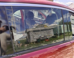 Стекло двери задней правой для Peugeot 3008 I рестайлинг (2013—2016)  запчасти бу