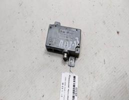 Усилитель антенны для VOLKSWAGEN Passat B3 (1988—1993)  запчасти бу