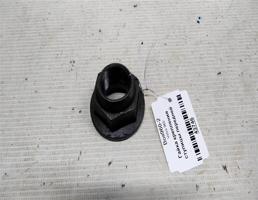 Гайка крепления ступицы передней для Volvo 960 90-97г  запчасти бу