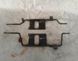 Кронштейн для Land Rover Defender I рестайлинг (2007—2016)  запчасти бу