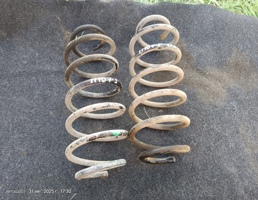 Пружина задняя пара для Peugeot 107 I рестайлинг (2009—2012)  запчасти бу