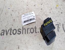 Кнопка ЭСП заднего для Nissan Primera P10 (1990—1995)  запчасти бу