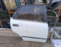 Дверь задняя правая для Suzuki Baleno I (1995—2002)  запчасти бу