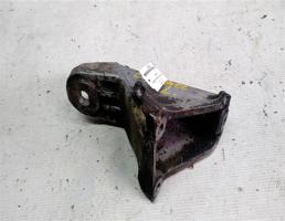 Кронштейн ДВС левый для Audi 100 C3 (1982—1988)  запчасти бу