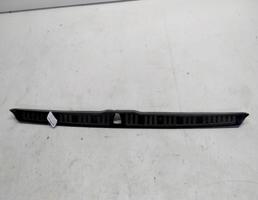Накладка на панель багажника заднюю для Mercedes-Benz E-класс W124/S124/C124/A124 (1984—1997)  запчасти бу