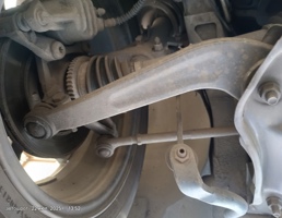 Кулак поворотный передний правый для Peugeot 206 I (1998—2012)  запчасти бу