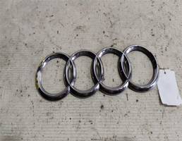 Эмблема багажника для Audi A8 D2 (1994—1999)  запчасти бу