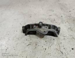 Крышка распредвала (бугель) для Nissan Maxima A32 (1994—2000)  запчасти бу