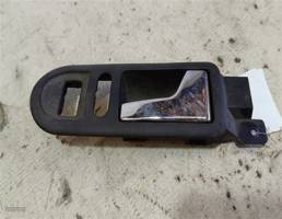 Крючок двери передней правой для VOLKSWAGEN Passat B5 (1996—2001)  запчасти бу