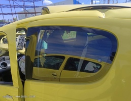 Стекло двери задней левой для Peugeot 107 05-14г  запчасти бу