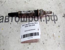 Свеча накаливания для Mercedes-Benz C-класс W202/S202 (1993—1997)  запчасти бу