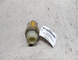 Патрон указателя габарита для Volvo 940 I (1988—1998)  запчасти бу