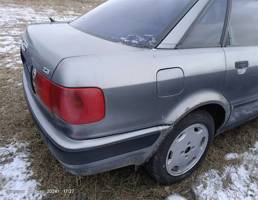 Крыло заднее правое для Audi 80 B4 91-94г  запчасти бу