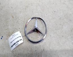 Эмблема багажника для Mercedes-Benz C-класс W202/S202 (1993—1997)  запчасти бу