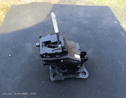 Кулиса салона АКПП (селектор) для Peugeot 3008 I рестайлинг (2013—2016)  запчасти бу