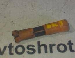 Втулка направляющая масляного щупа для VOLKSWAGEN Passat B3 (1988—1993)  запчасти бу