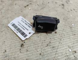 Кнопка откидывания подголовника для Mercedes-Benz E-класс W124/S124/C124/A124 (1984—1997)  запчасти бу