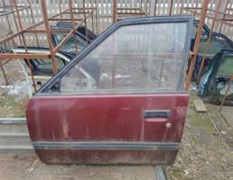 Дверь передняя левая для Mazda 626 GC (1982—1987)  запчасти бу