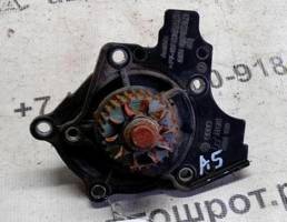 Насос водяной помпа для Audi A5 07-11г  запчасти бу