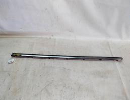 Молдинг двери передней правой для MERSEDESBENZ W123 76-85г  запчасти бу