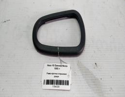 Рамка крючка двери для Daewoo Nexia I (1995—2008)  запчасти бу