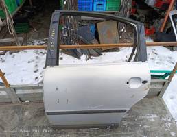 Дверь задняя левая для VOLKSWAGEN Passat B5 (1996—2001)  запчасти бу