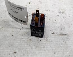 Реле 267 для Audi A6 C4 (1994—1997)  запчасти бу