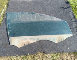 Стекло двери передней правой для Renault Megane II (2002—2006)  запчасти бу