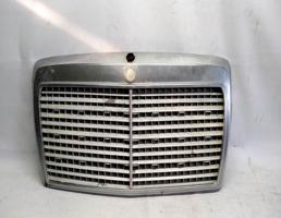Решетка радиатора для Mercedes-Benz E-класс W124/S124/C124/A124 (1984—1997)  запчасти бу