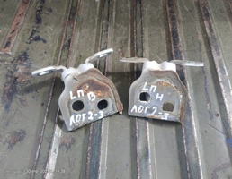 Петля двери передней левой пара для Renault Logan II (2012—2018)  запчасти бу