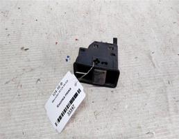 Кнопка люка для Mercedes-Benz E-класс W124/S124/C124/A124 (1984—1997)  запчасти бу