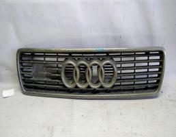 Решетка радиатора для Audi 80 B4 (1991—1996)  запчасти бу