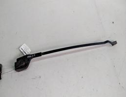 Поводок стеклоочистителя переднего для Audi 100 C3 (1982—1988)  запчасти бу