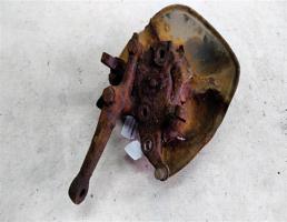 Кулак поворотный передний левый для Mercedes-Benz E-класс W124/S124/C124/A124 (1984—1997)  запчасти бу