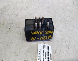 Реле моторчика люка крыши для Mercedes-Benz E-класс W124/S124/C124/A124 (1984—1997)  запчасти бу