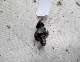 Датчик давления масла для VOLKSWAGEN Golf Mk2 (1983—1992)  запчасти бу