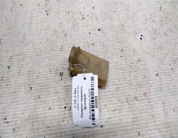 Патрон заднего фонаря для BMW 5 серия E34 (1988—1996)  запчасти бу