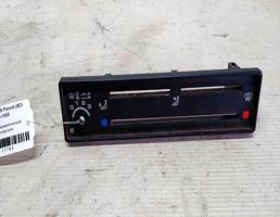 Рамка переключателя печки для VOLKSWAGEN Passat B2 (1980—1988)  запчасти бу