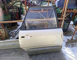 Дверь задняя правая для Audi 100 C3 (1982—1988)  запчасти бу