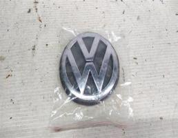Эмблема багажника для VOLKSWAGEN Passat B5 (1996—2001)  запчасти бу