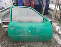 Дверь передняя правая для Opel Kadett E (1984—1989)  запчасти бу