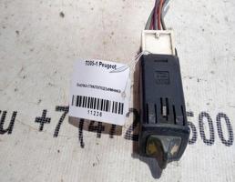 Кнопка ЭСП для Peugeot 305 I (1977—1990)  запчасти бу