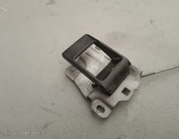 Крючок двери передней левой для Land Rover Defender I рестайлинг (2007—2016)  запчасти бу